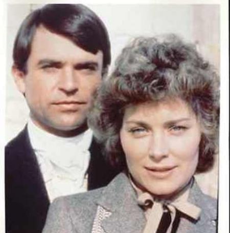 Sam Neill shared a romantic relationship with actress Lisa Harrow, who starred with her husband in Omen III: The Final Conflict.